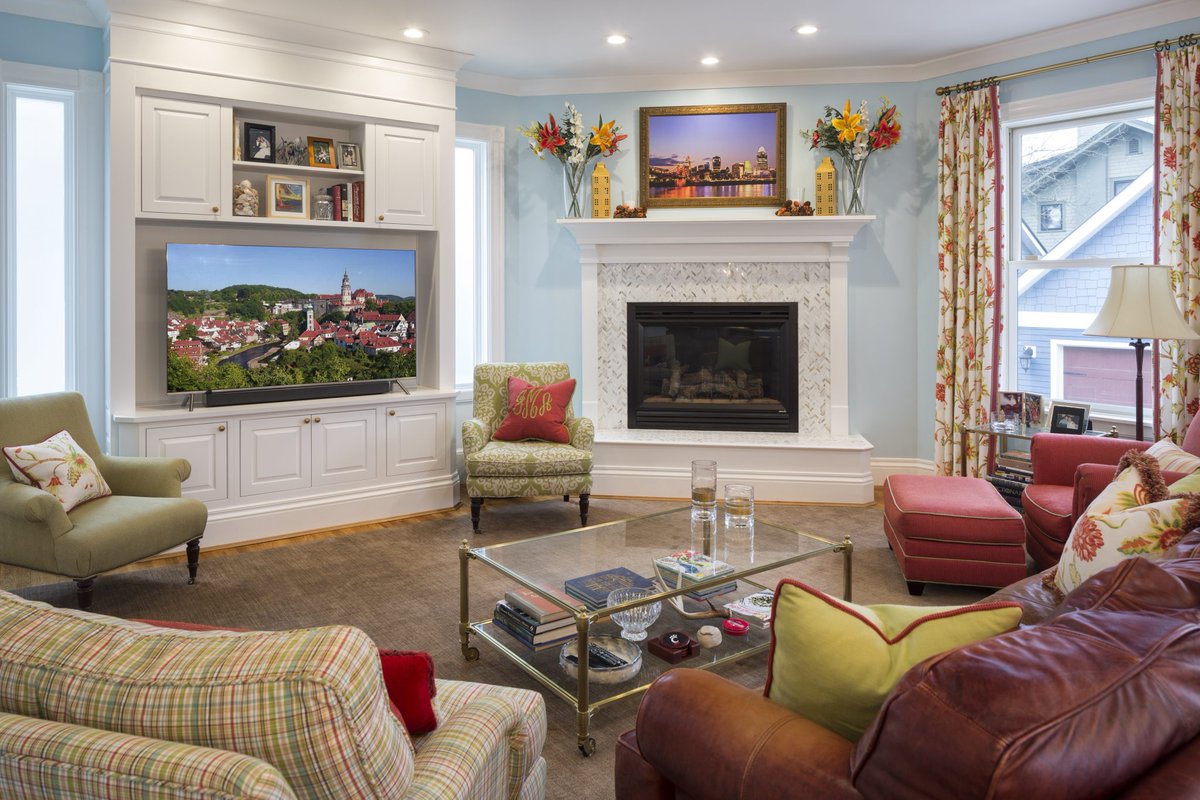 RenoSelectCA's tweet photo. Bright and beautiful family room renovation featuring a quartz tiled fireplace mantel and custom cabinetry

#renoselect #livingroom #livingroomdesign #bright #interiordesign #custom https://t.co/atuf8MFRtX