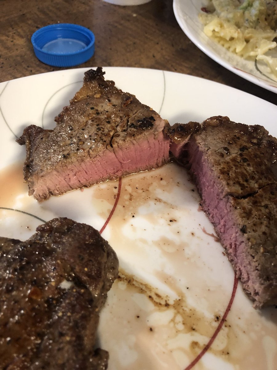 Filet mignon in the shape of a heart :’) & chicken alfredo bake w broccoli 