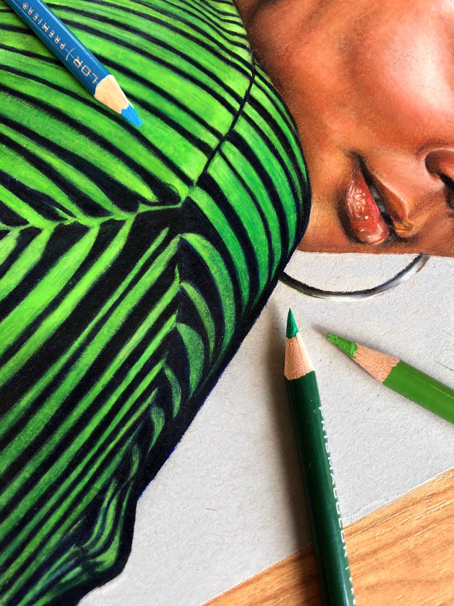 BakerJohnclark's tweet photo. New portrait of @lizzo done with colored pencils. Please like, retweet, and follow @art_by_johnclark on Instagram for more portraits like this! https://t.co/EziyiUNDVa