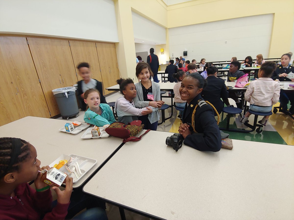 North Alanta JROTC tweet media