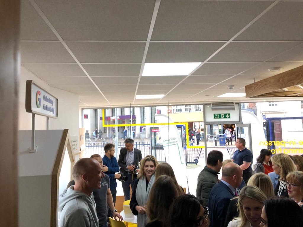 PennyMordaunt's tweet image. Fantastic to launch @GoogleUK Portsmouth #DigitalGarage.
In Commercial Road, it will be open 6 days a week &amp;amp; everyone is welcome! 
Digital skills training for free, from coding to social media and digital marketing strategies to CV writing to internet safety. 👍🏼
