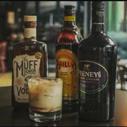 connollysirish's tweet photo. Sometimes you got to ask yourself. What would the dude do? #whiterussian #feeneys @MuffLiquorCo @Feeneys_ @Kahlua https://t.co/XlKhgNJbqG