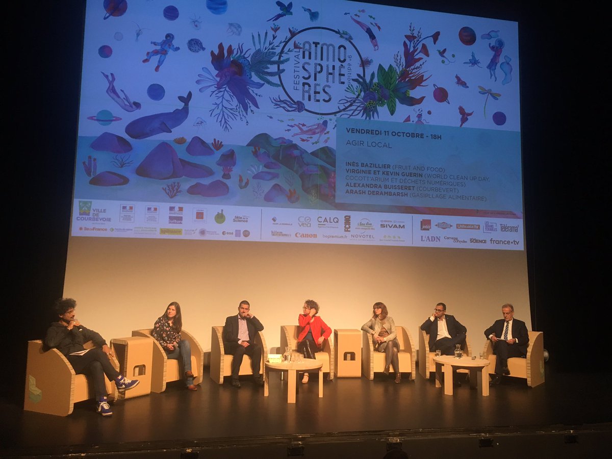 Table-ronde Agir local #festivalatmospheres : la solution <a href="/Fruitandfood/">Fruit and Food</a> plus qu’une plateforme une communauté #jardiniers pour partager échanger optimiser les ressources #fruits #legumes #potager #verger #circuitcourt #liensocial <a href="/VilleCourbevoie/">Ville de Courbevoie</a> <a href="/sebastienfolin/">Sébastien Folin ✊🏾🧡</a>