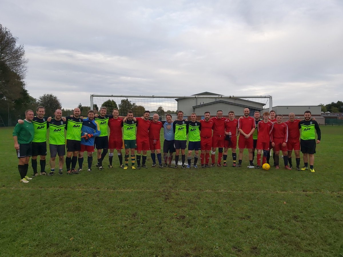 ChelloAcademy's tweet photo. Well it's full time and everyone is still smiling. @woodlands_derby they did you proud. A commanding win from the visitors. Well done. #stafffootball https://t.co/h5hsukyBvP