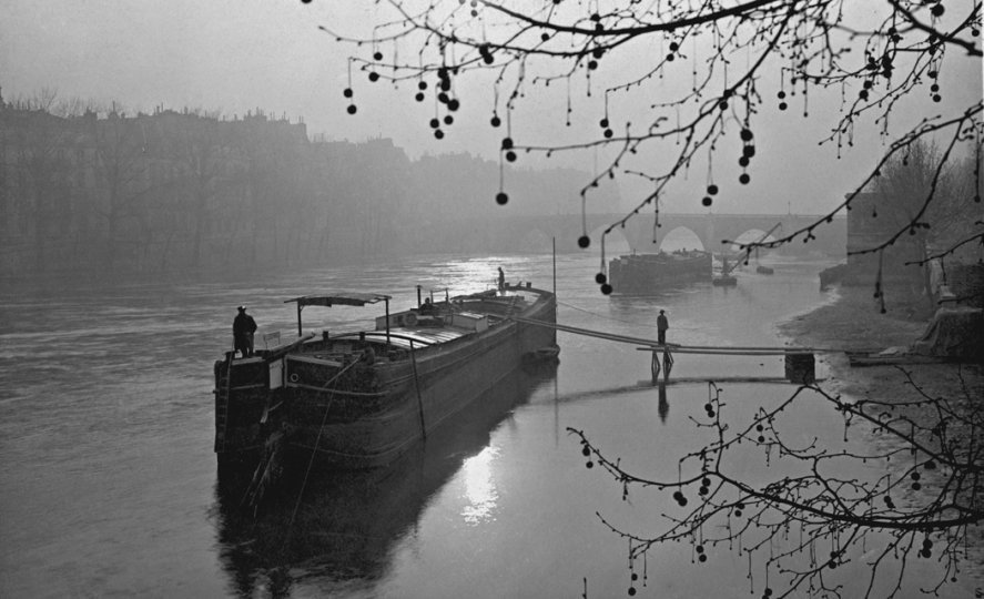 ParisAMDParis's tweet image. Yvon
Péniches      1920   Paris