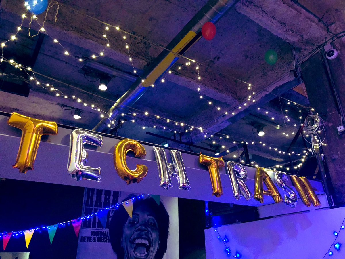 TechTrashFr's tweet image. C’était le feu 🔥🔥🔥
Merci d’avoir été aussi nombreux à participer notre première #TechTrashParty ! On vous aime !!! 

😘@ArkheEditions @PointEphemere 
et nos copains de #DataDada