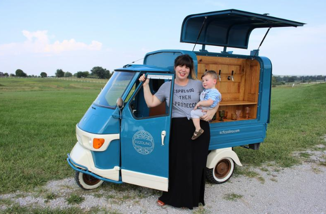 ithinkKC's tweet image. KC Fizzolino, a mobile bartending service, delivers bubbles around the region in European fashion bit.ly/2plqLFq #creativeKC