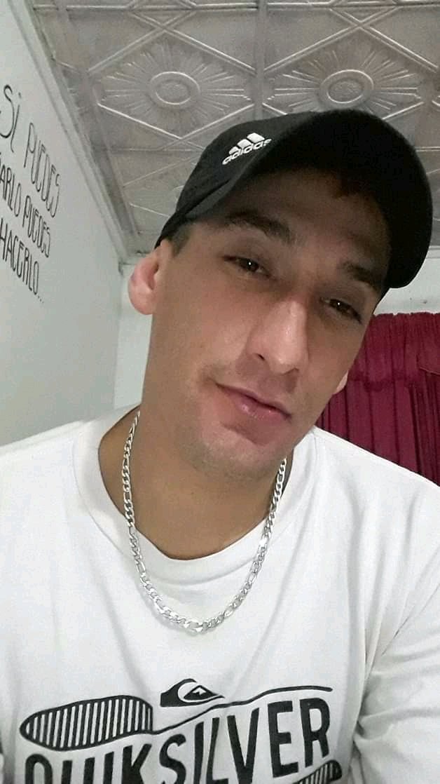 Heteros25079321's tweet photo. Así nos sorprende Diego Daniel Núñez 🍌 https://t.co/HnSLsdLQUV