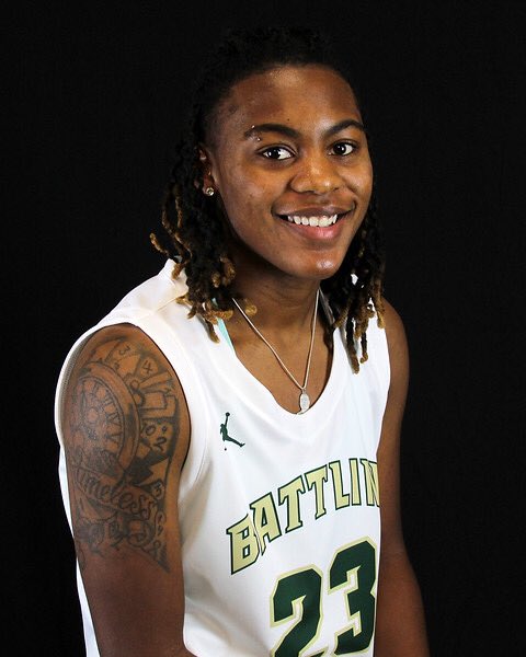 RockyWBB's tweet image. 2019-2020 @BattlinBears Seniors:

#23 Antuanisha “Ace” Wright
5’9” Senior Guard
Oakland, California

#FindAWay #LandThePlane