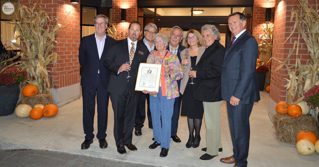 vervesrliving's tweet photo. Carp Commons Retirement Village officially celebrated our Grand Opening on Oct 2nd! We charmed our guests with delicious treats made by our chef, Matthew Brearley, as well as drinks from the local brewery. #verveseniorliving #seniors#carp #carpcommons https://t.co/hgDEF1sj3f https://t.co/4sfq4yRJyc