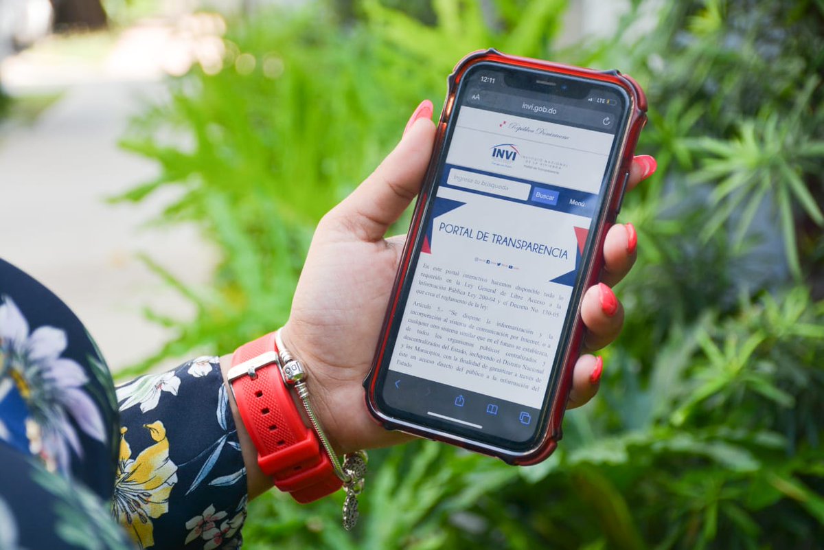 mivedrd's tweet photo. #INVITeInforma | Puedes acceder en nuestro portal de transparencia a informaciones y datos valiosos sobre la gestión del @INVI_RD de manera fácil en cualquier lugar desde tu móvil.🤳🏽

 Más detalles en nuestro portal web👉https://t.co/Xxk0kCgaCX
#TechoDignoParaLaGente
#SomosINVI https://t.co/Qog0r2ElPx