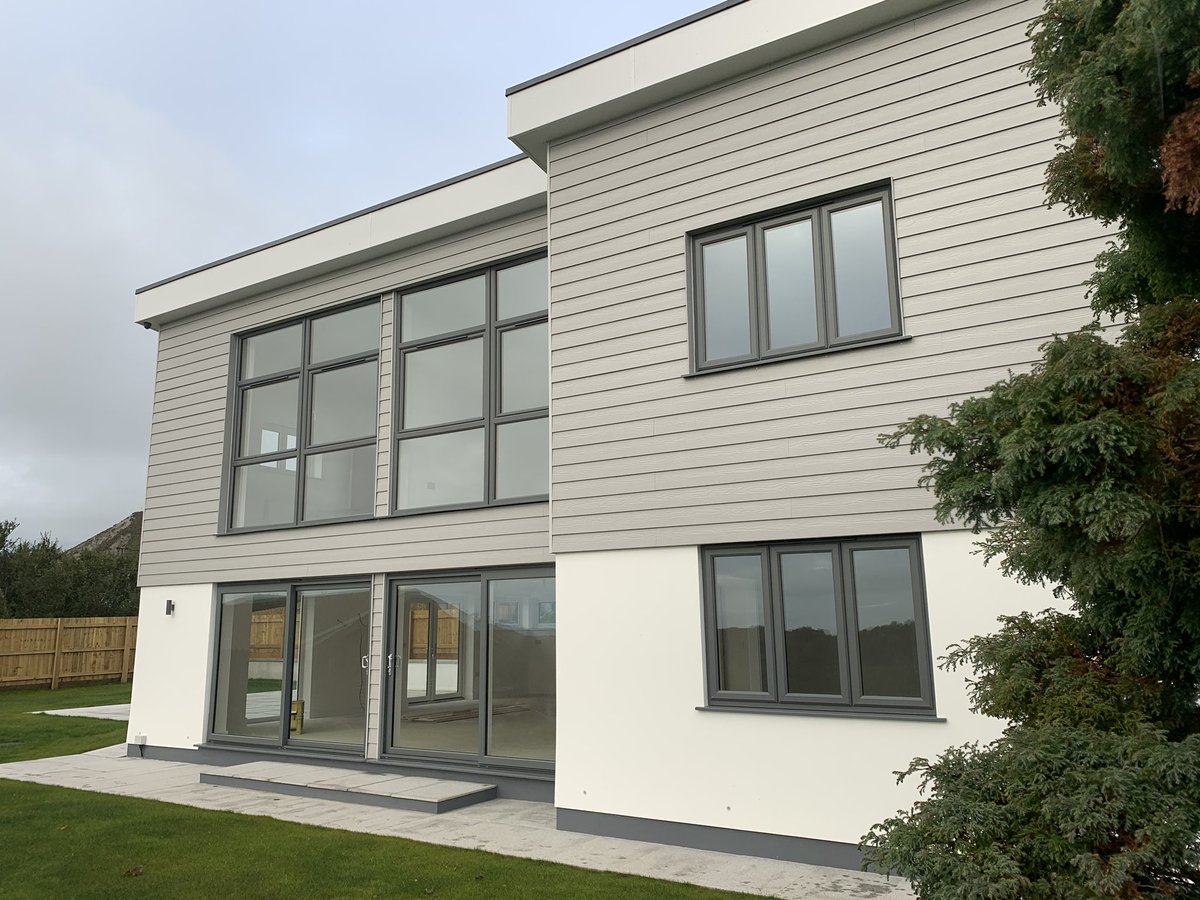 astoncpm's tweet photo. Another #project all but completed and looking great with #happyclient and #design by @PurlDesign #staustell #cornwall #cornwallbuilder #teamwork https://t.co/tSIKWqLjwW