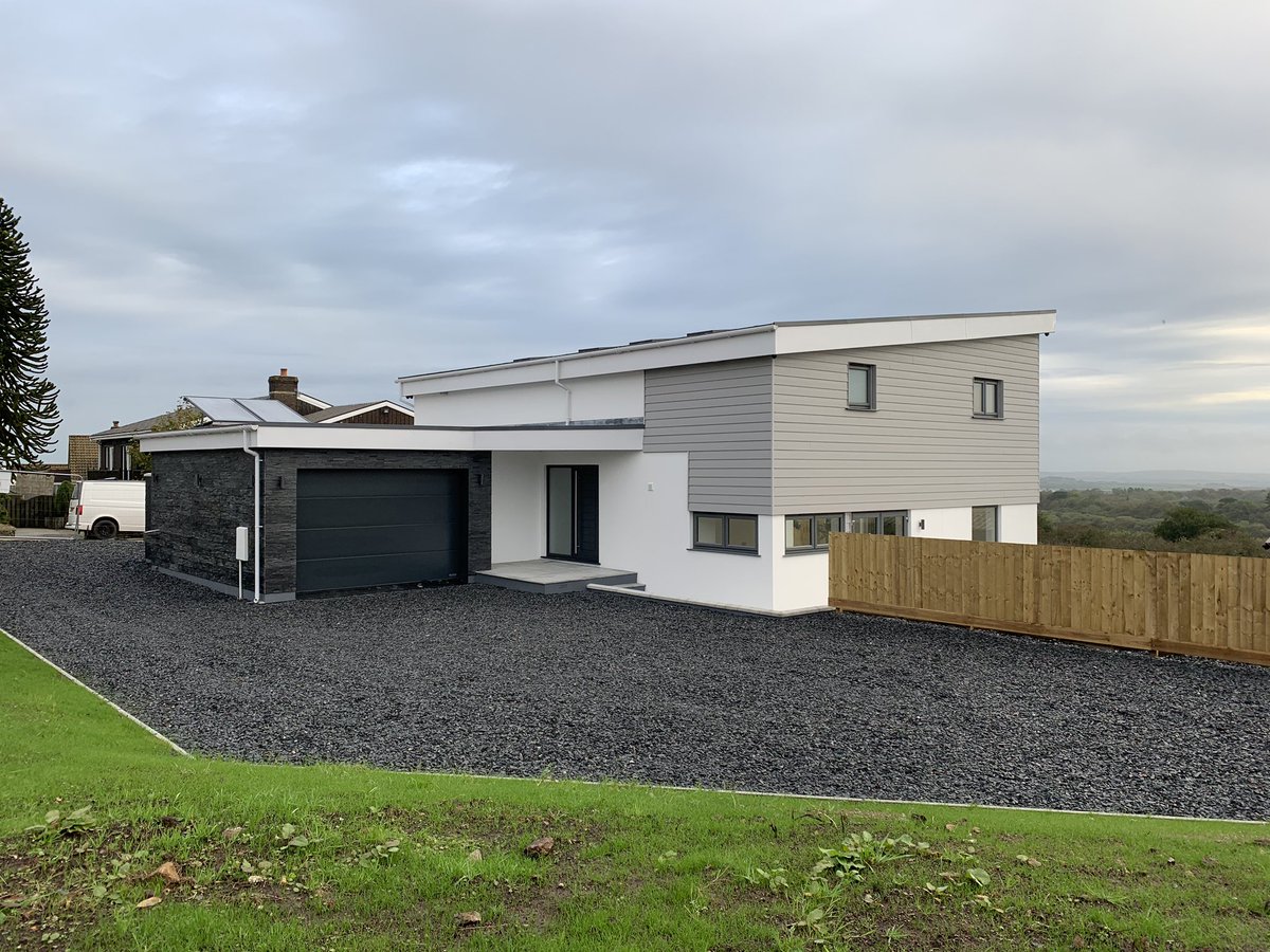 astoncpm's tweet photo. Another #project all but completed and looking great with #happyclient and #design by @PurlDesign #staustell #cornwall #cornwallbuilder #teamwork https://t.co/tSIKWqLjwW