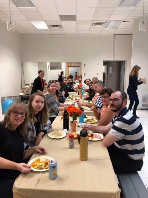 RumleyHolmes's tweet photo. Enjoying our staff Thanksgiving potluck! https://t.co/Zv6hXOYP2i