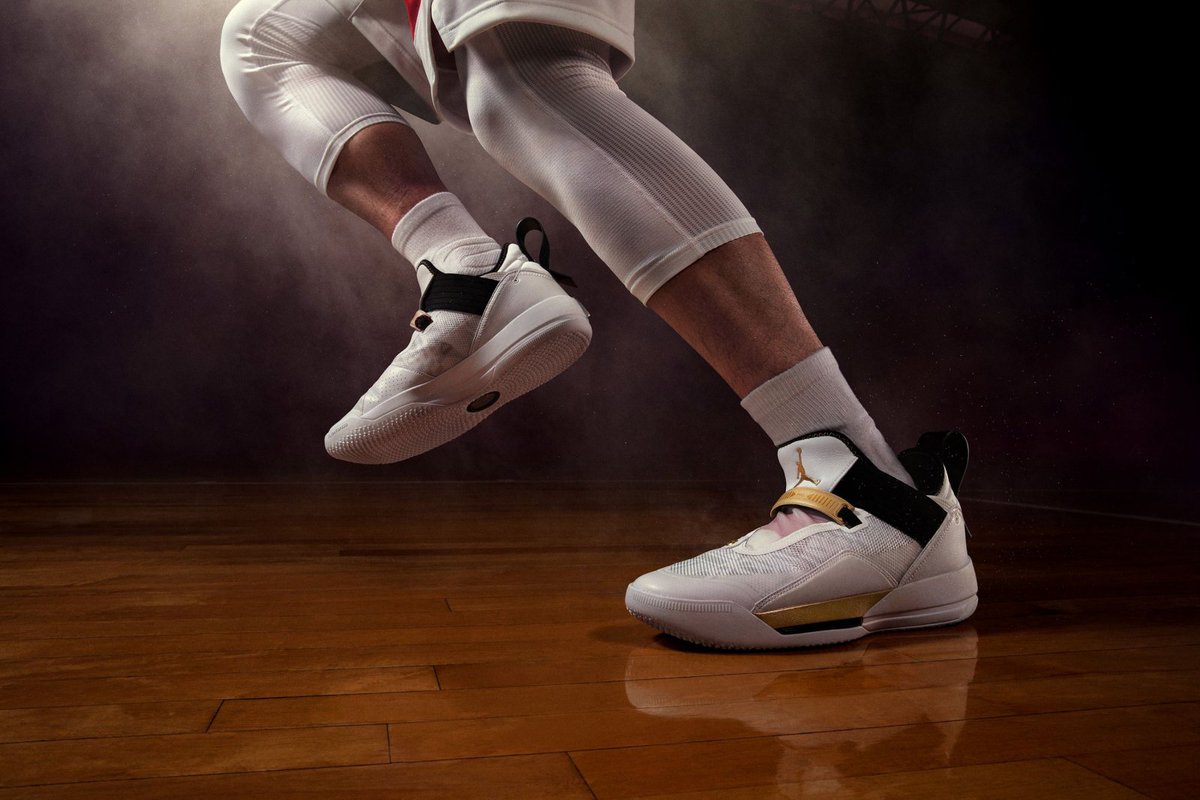 ArtAndMotionRep's tweet image. #MarcusEriksson shoots for @Nike FIBA. #betheproof #出手即证明

More here: bit.ly/2q7E7Wt
.
.
.
.
.
#nike #nikefiba #artandmotion