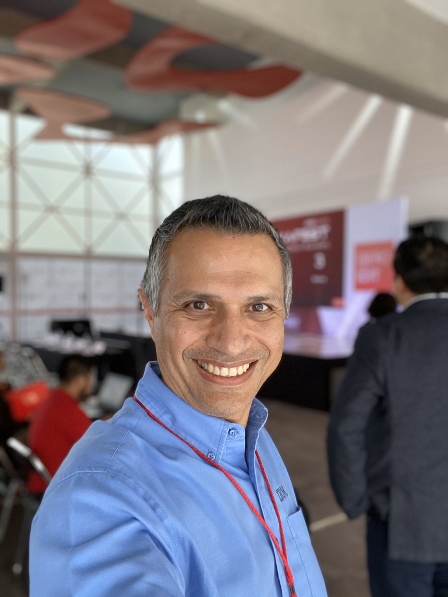 carlossm68's tweet photo. Listo para evaluar proyectos muy innovadores para el desarrollo económico del sector agropecuario #Hackafest @ibm_mx @IBMorg #GoodTechIBM https://t.co/nOsHzHGBLo