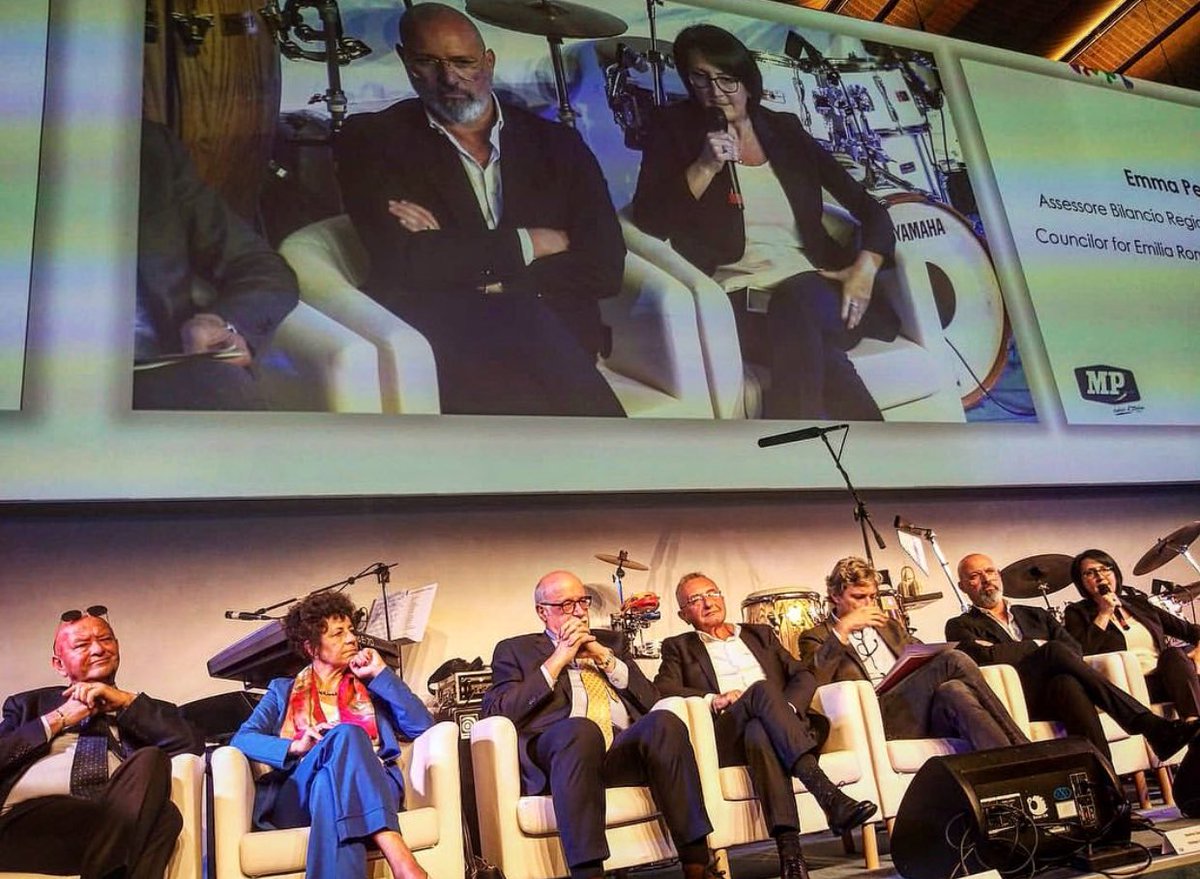 sbonaccini's tweet image. Al 50esimo del @colorificiomp a #riminifiera uno di quei miracoli romagnoli, grazie a dedizione, impegno e competenza di Fabrizio Moretti e della sua famiglia. Da piccolissima impresa a grande azienda che si confronta con il mondo, puntando sempre più su qualità ed innovazione.