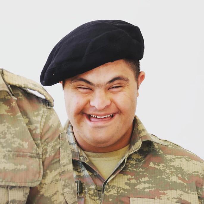 ALBAKAydn's tweet photo. “Vatan sevgisini aşılıyoruz +1 farkla ordumuzun her daim yanındayız.
Osmaniye Milli Eğitim Ailesi olarak Yüreğimiz,aklımız sizlerle.”
#ÖğretmenlerMehmetçiğinYanında https://t.co/C0DMyx8OXx