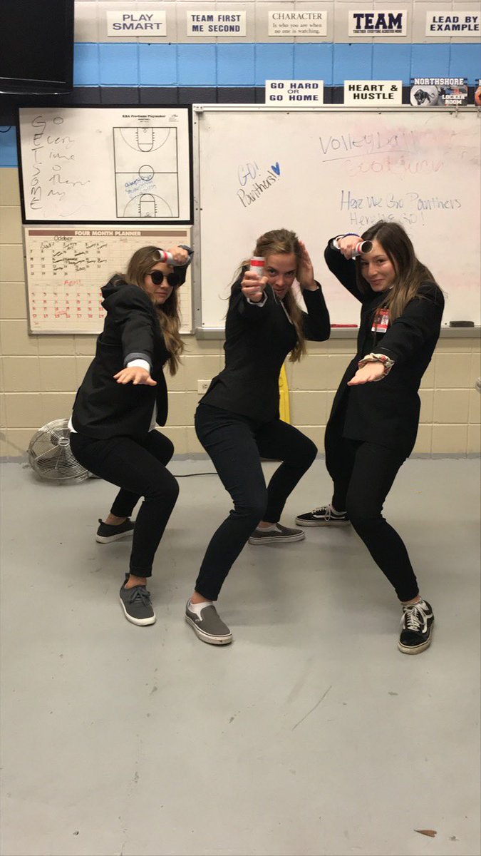 happy bday honeyyyyyy!!!💓💓 i love and miss you so so much and i can’t wait to see you soon🤩 thanks for years of laughs and fun times!! have the best day eva!:)