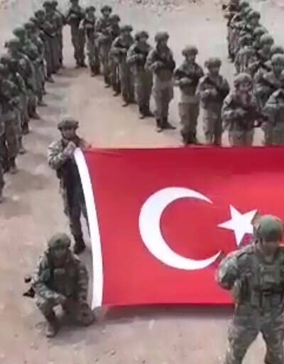 Öğretmen hayatını öğrencilerine feda ediyor zaten. Vatan mevzubahis olduğunda hiç tereddüt eder mi?  #ÖğretmenlerMehmetçiğinYanında