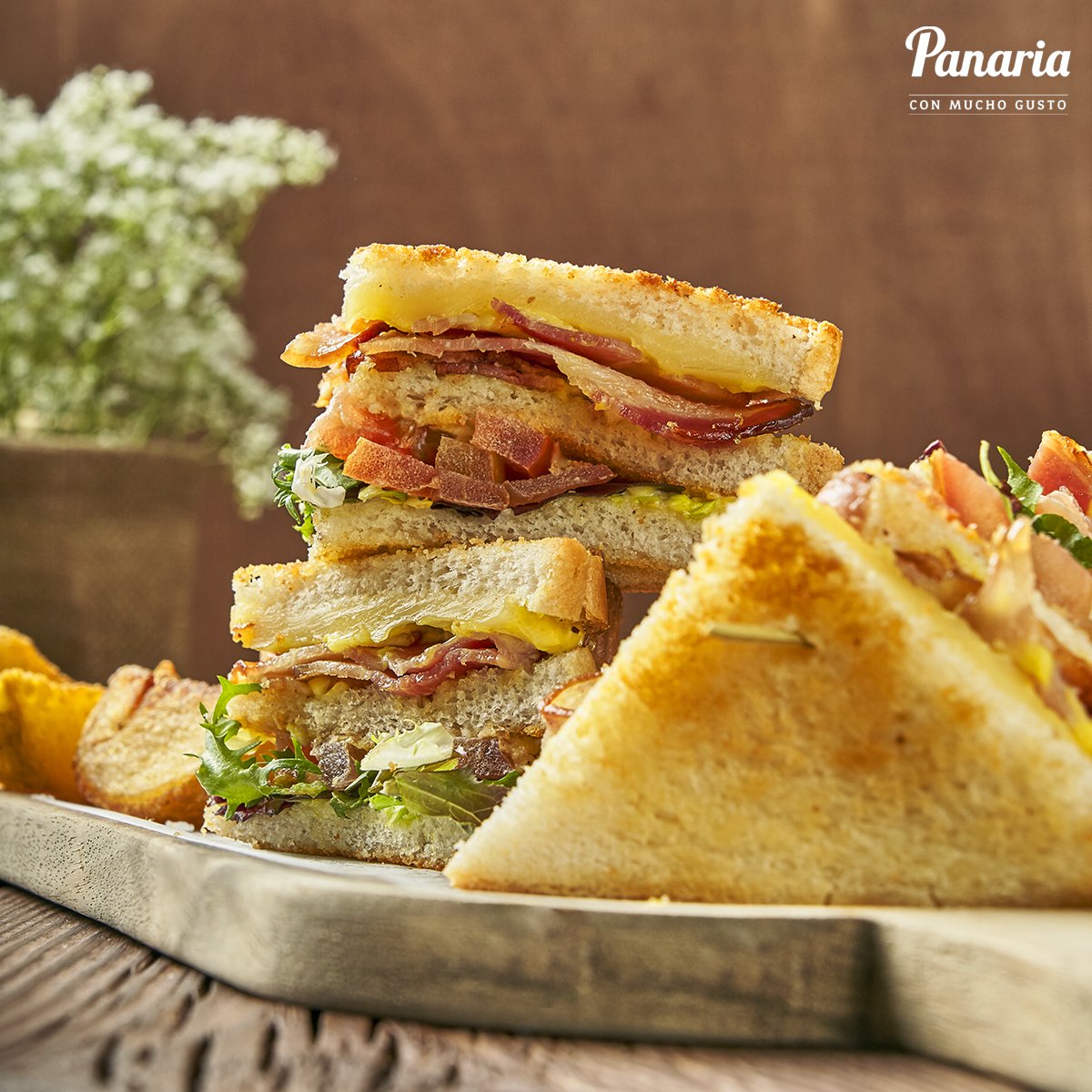 Los domingos hay que comérselos a BOCADOS 😋✨
Sí la alegría te invade como a nosotros, aquí te esperamos con nuestro #SandwichClub 🥪🧡
.
.
#Panaria #ConMuchoGusto #SandwcihClub