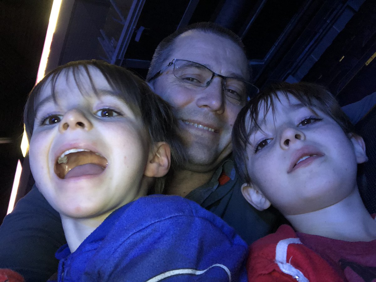 #marveluniverselive here we go!