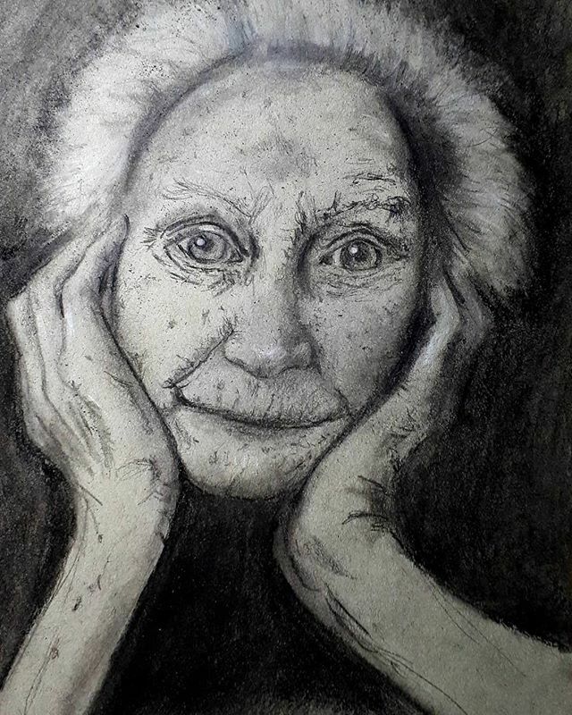 There's a twinkle in my eye. #potrait #graphie #charcoal #pencilportal #sketch #pencilsketch #sketchoftheday #instart #instartlovers #kunst #portraitdrawing ift.tt/326seOo