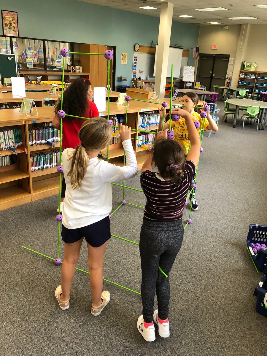 CodingKearney's tweet image. The #IDEAlab is alive and kickin&apos; @HowellTwpAldrch