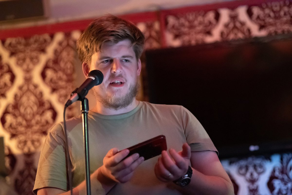 bravedaveyboy's tweet image. More fab gothic captures from the @VampireEdred launch party at @ORLTheatre. Pix by #AnneKoerber. ♥️👏♥️