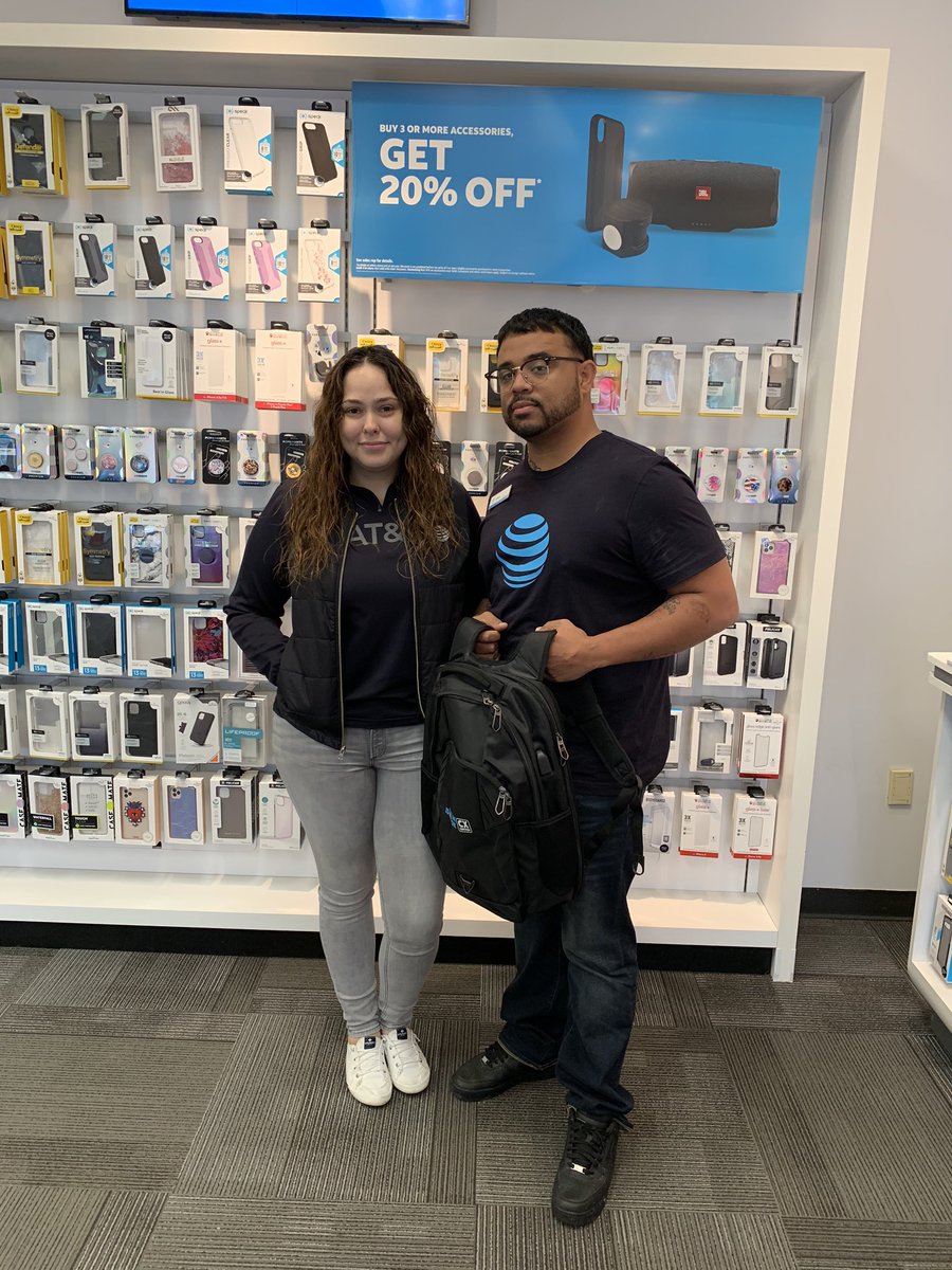 Recognizing Juan Morales for his amazing dedication around customer service! <a href="/pnixnix/">Peter Nixon</a> <a href="/WilliamGStovall/">William Stovall</a> <a href="/TheRealOurNE/">#OurNE</a> <a href="/RayPagan8/">Ray Pagan</a>  #necsw2019 #EASTCSW2019