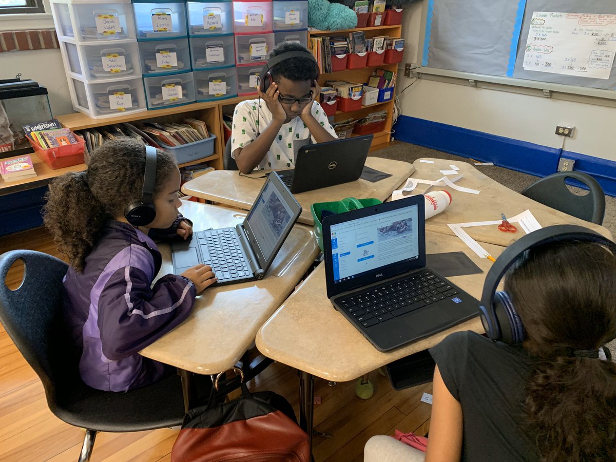 MrsBissereth's tweet photo. @VivaZavala teacher, @mslauber1 , has implemented Social Studies Lessons in BLEND, in cooperation with our librarian, Ms. Garcia. Check out Ms. Lauberโs students at work!! #AISDProud #AISDInnovates #BLENDify #BLEND #STEMeducation #EDTECH #EastSidePride #VivaZavala #AISD https://t.co/o3xbP2yIIb