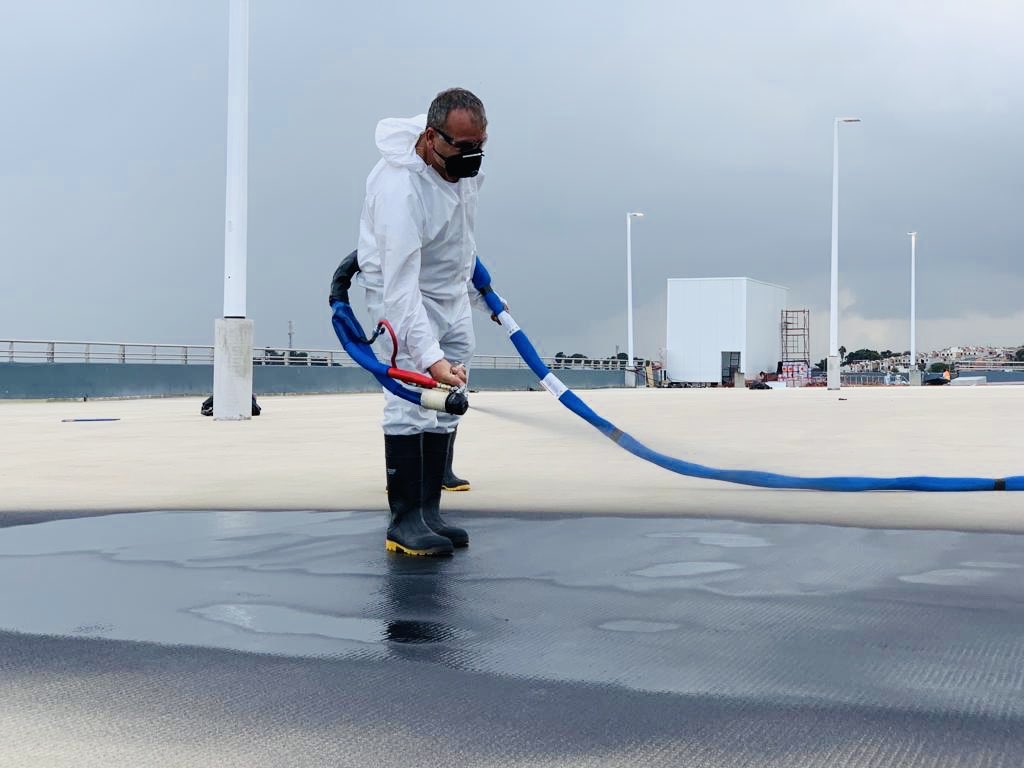 Kriscorti's tweet photo. 🅿️Waterproofing and coating of an external parking with RINOL PL
#Rinol Polyurea 
4️⃣PISOS @4pisos Guatemala 🇬🇹 https://t.co/DVUBDj3BIS