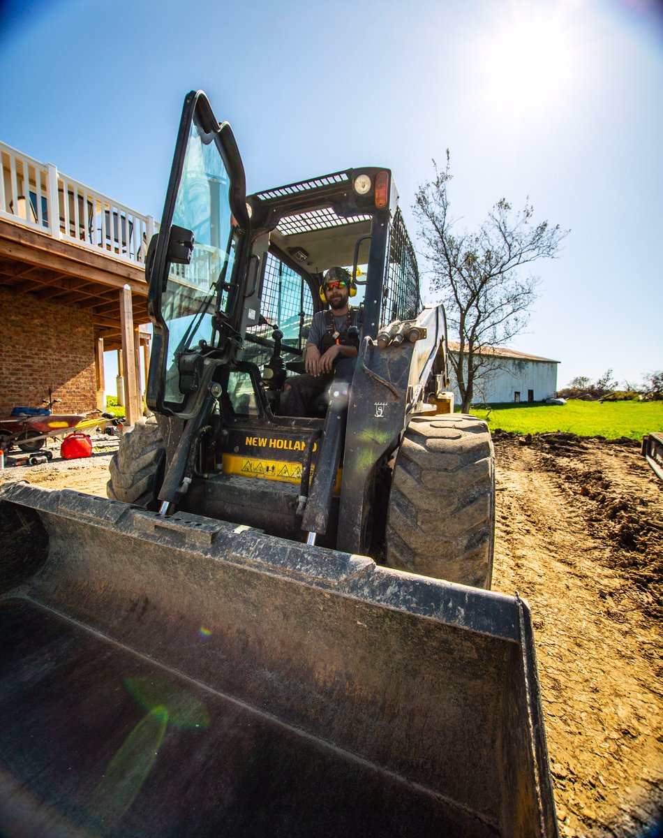 ConstructionZen's tweet image. The Zen team is getting started on phase one of our new patio project in Binbrook!

yourzenspace.ca