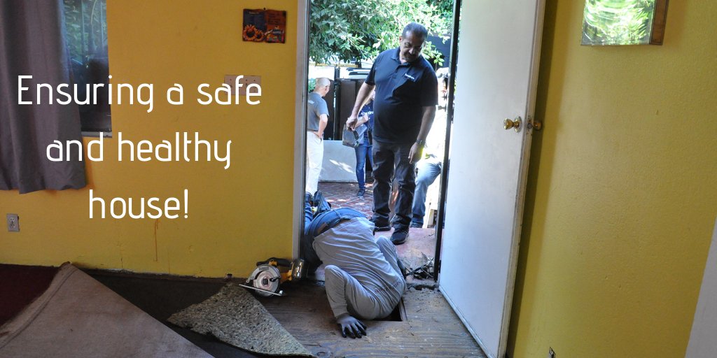 RTLongBeach's tweet photo. Thanks #volunteers for making sure our neighbors are #safeathome! https://t.co/x7ZHeKk4KI