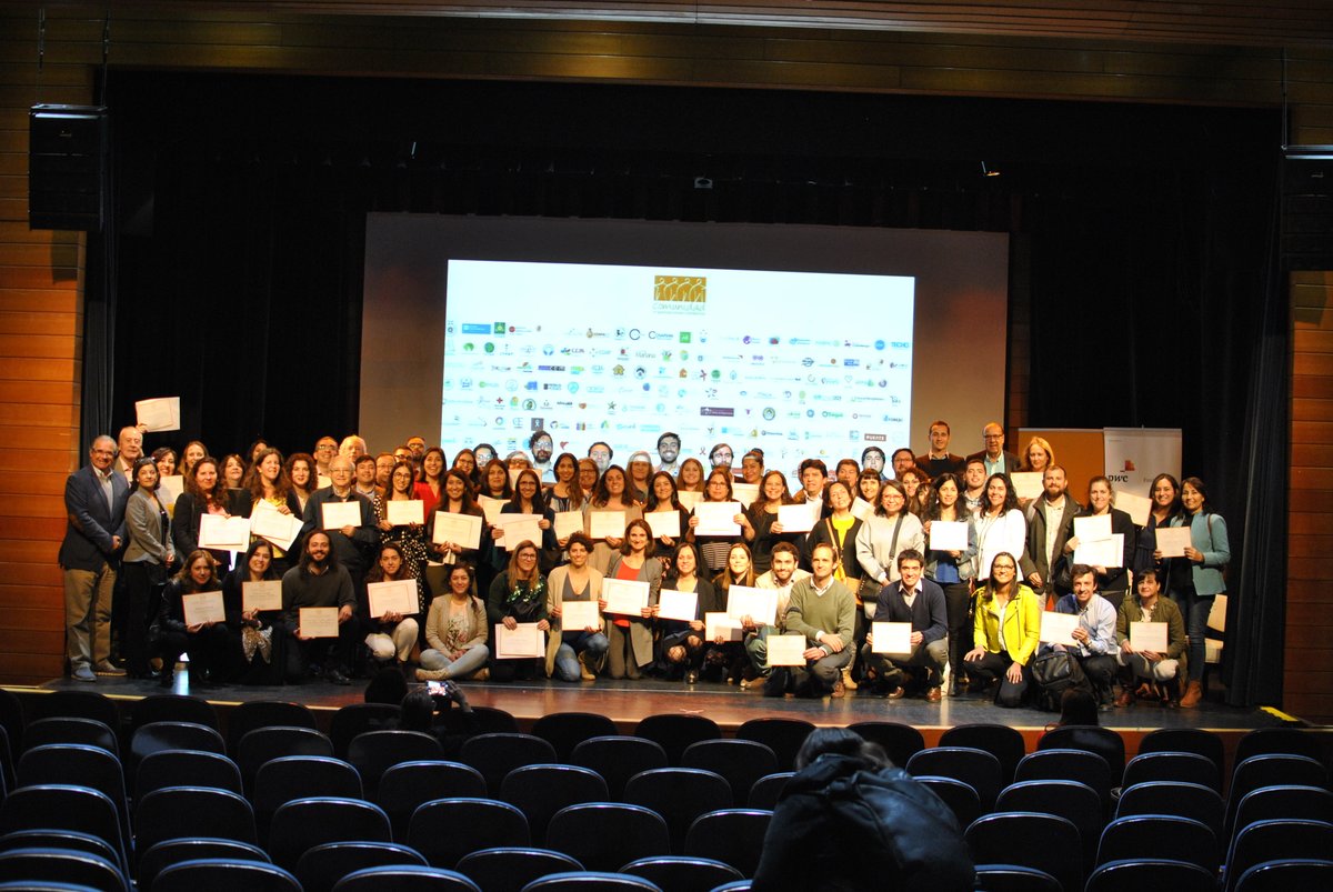 ChileDual's tweet photo. El pasado 8 de octubre se realizó una ceremonia donde las más de 200 organizaciones que participan de la @ComunidadOrgSol cerraban el proceso de de memoria y balance FECU SOCIAL 2019.
#cos #chiledual #fecu #ministeriodejusticia #transparencia https://t.co/FD1Rm52uot
