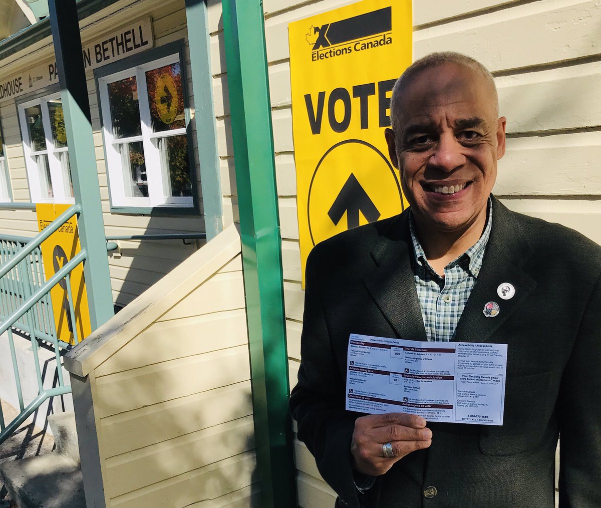 CanadianLabour's tweet photo. Early voting has begun and Canada’s unions are encouraging workers to get out and exercise their franchise in advance polls! Why? Because #LabourVotesEarly #elxn43 #canlab #LabourVotes https://t.co/sC0sn0ulaZ