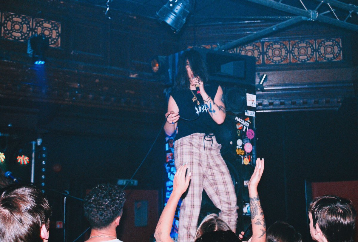 La la la London!!! Old Blue Last at 9:45 with the vivacious <a href="/vinyl_staircase/">Vinyl Staircase</a> &amp; the glam gang <a href="/glossiiofficial/">Glossii</a> It’s fffriday night let’s make sure it feels like it 💃🕺get to steppin. Photo by George Ogle (Ezy)