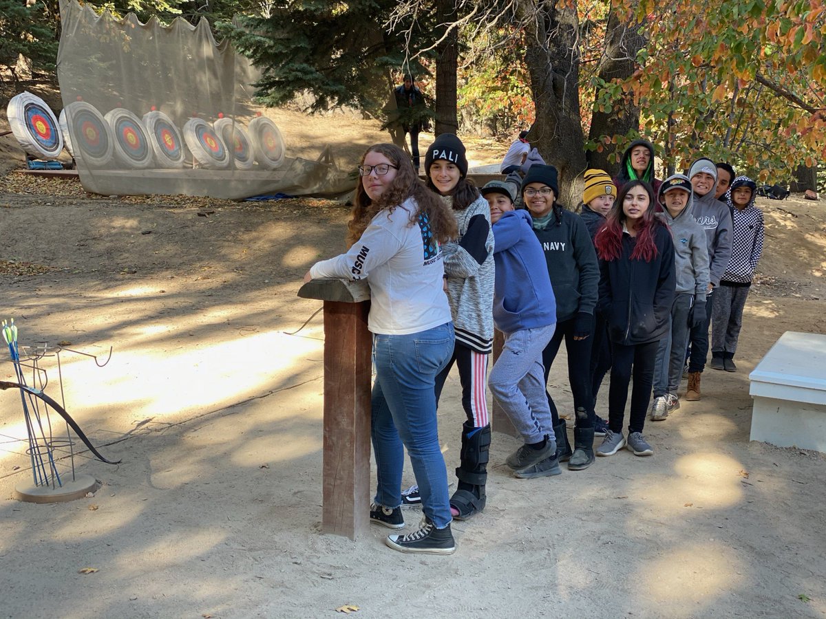 It was an archery kind of morning as our students prepared to wrap up there time at Camp Pali. Looking like pros! #aljhcamppali @AltaLomaSD @ALSD_Super_Jim @acarter_edu