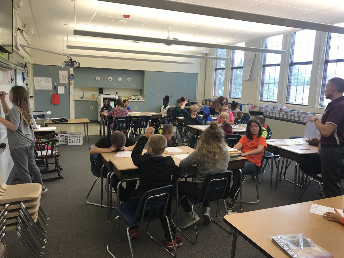 It was great fun to observe Director of School Services &amp; Assessment, ⁦<a href="/kory_labonne/">Kory LaBonne</a>⁩, serve as a substitute teacher today at ⁦<a href="/SCMLaSalle/">LaSalle Elementary</a>⁩! #TheMishawakaWay #ServingOthers