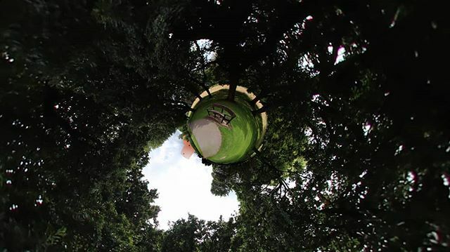 True360Imaging's tweet photo. A quiet spot amongst the trees in Llandaff Fields.
•
•
•
#llandafffields #parkbench #parkpics #cardiffparks #amongstthetrees #360º #360photo #360degreephotography #littleplanet #360photographer #littleplanetbuff #tinyplanetspro #littleplanetsphotogra… https://t.co/MlsLlzj6hv https://t.co/nD6Z2cugVz