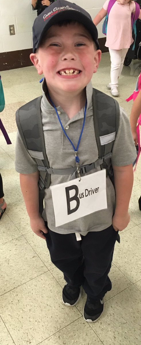 elementary_rock's tweet photo. @elementary_rock Kindergarten finished up their #ABCbootcamp with an #alphabetfashionshow. The students dressed up as their favorite letter and strutted their stuff on the runway! #mycabellschools #mysaltrock @cabellschools https://t.co/QLWIsV5tQi