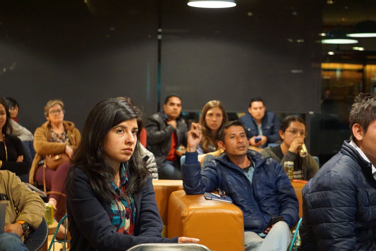 emBlueLatam's tweet photo. 🇨🇴 Así vivimos #AutomationNight en Colombia junto a Sandra Jaramillo @super_sandrix y Alejandro Lopez @alejolopeza
Gracias Carolina Echeverri de @EstoyContento_ por la invitación. https://t.co/144aQIFEY9