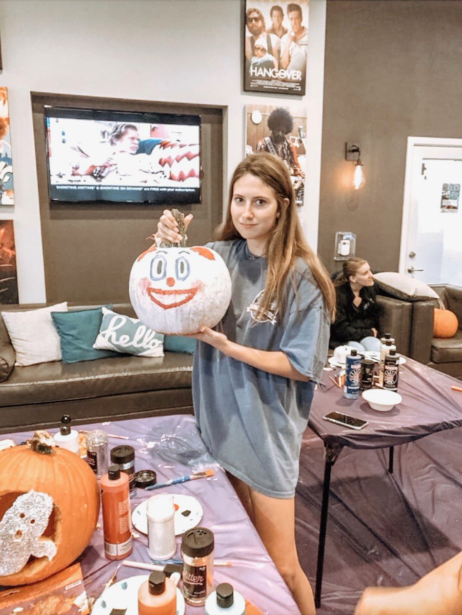 VilleConnection's tweet photo. Thank you to everyone who came out last night! The pumpkins turned out {spook}tacular!! 🎃
•
•
•
•
#SHSU #TheConnectionSHSU #LiveStudyConnect #LoveWhereYouLive https://t.co/Sn7i2QfiPR