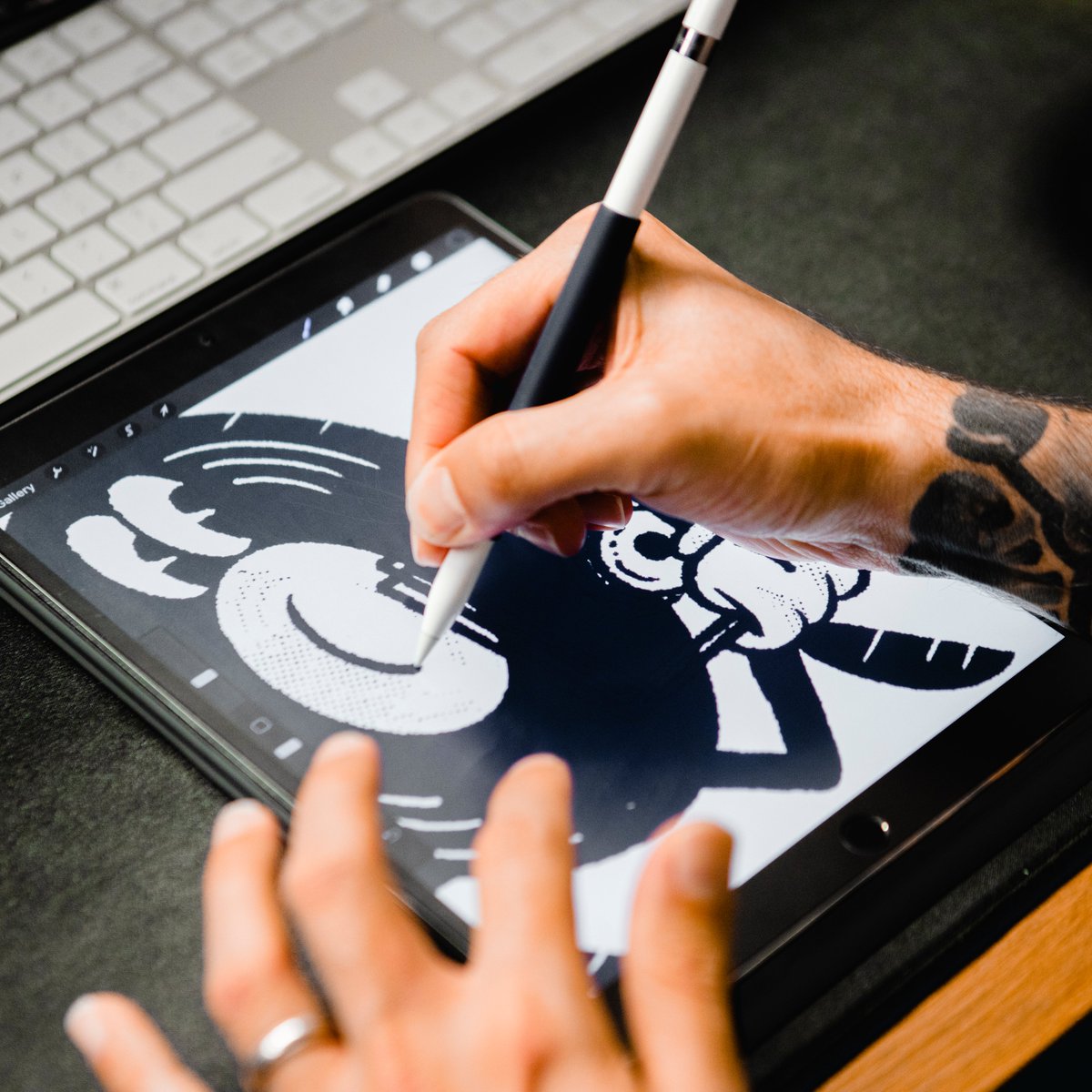 thisisgrow's tweet photo. From concept to creation with Design Director / resident doodler @nooneswatching . #growsideprojects #thisisgrow https://t.co/Vz5bNH51sW