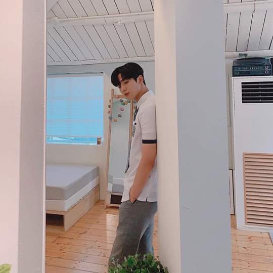 PPUNNYQ's tweet photo. ขอแนะนำสามีคนใหม่ของนุ้งง555
พระเอกซีรีย์เรื่อง Extra-ordinary you
ชื่อ:โรอุน ROWOON
วง:SF9
อายุ:23 ปี
ส่วนสูง:192 cm สูงขนาดนี้ต้องพ่อของลูกแล้วป๊ะะะะ
แจกวาร์ป IG:krwo_on
#SF9 
#ROWOON 
#extraordinaryyou https://t.co/IIkwnC2d7i