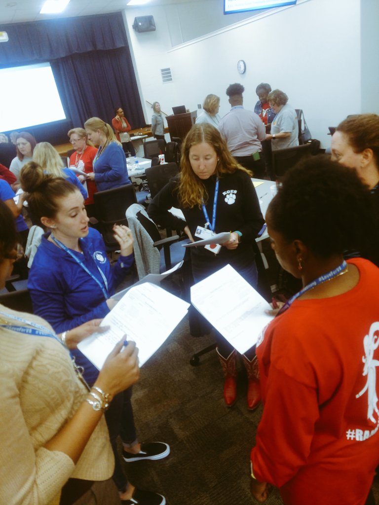 MTSS4VB's tweet image. Data drives our work! Cohort 1 teams collaborating how to strengthen TFI 1.11-Student, Family and Community Involvement across the division. #pbis4vb #datadrivenframework #bringingitalltogether