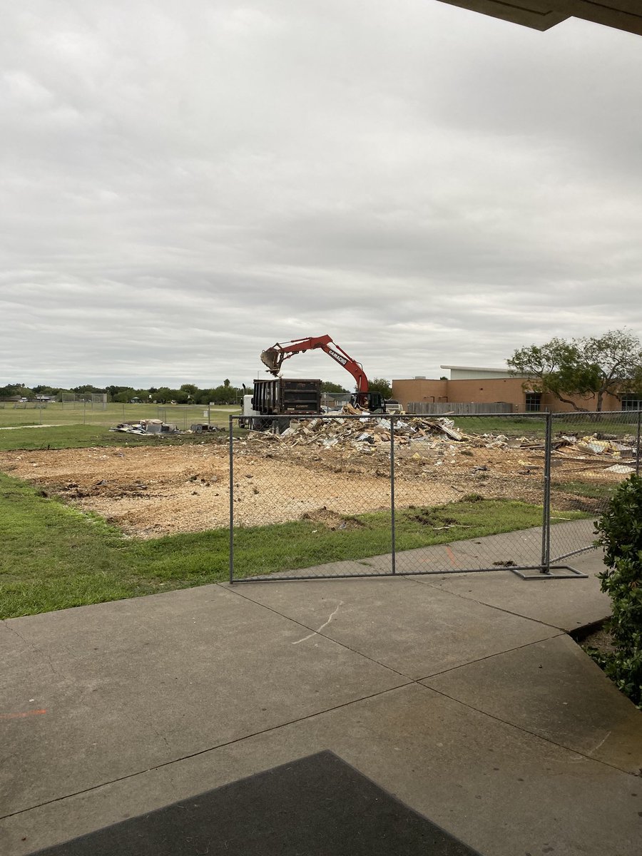 CoachKerr's tweet photo. New Gym construction π§ getting started #KaffieMS #Ccisd https://t.co/h3LGTSa0S1