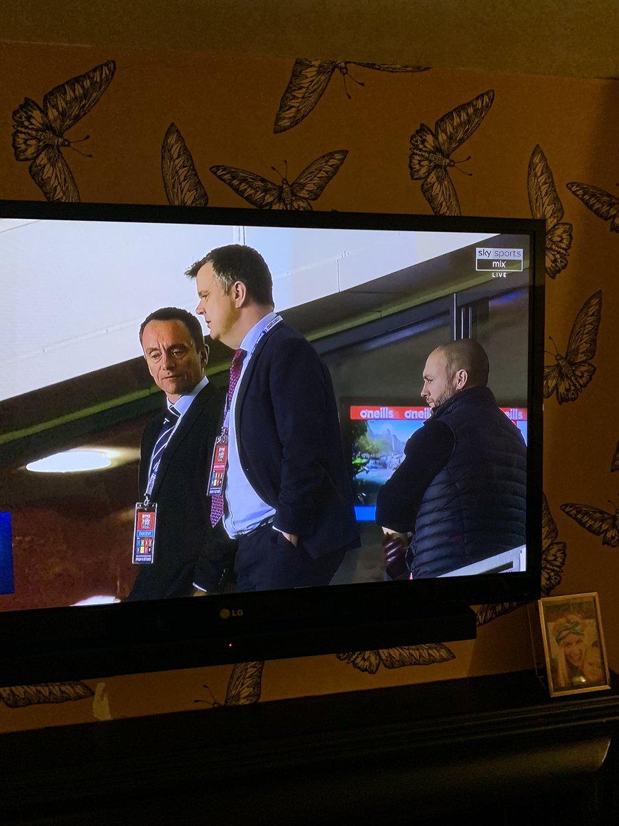 patchwalker13's tweet image. Does that slightly egg shaped head in the background look familiar to you @Shucky999 ?? 🤔😂