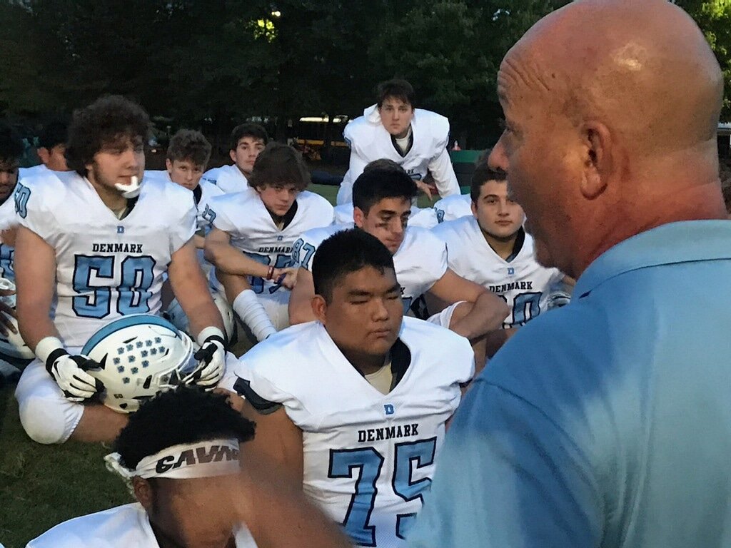 borntocompete's tweet photo. At the half, Denmark leads Blessed Trinity 6-0 in the B2C and NBC 11 Alive Mic'D Up Game of the Week!
*
*
*
#B2CandNBC #team11 #11alive #11AliveSports #family #playfootball #borntocompete #HSfootball #HSFB #fridaynightlights #blessedtrinityhighschool #denmarkhighschool https://t.co/0LSkDxbVLV