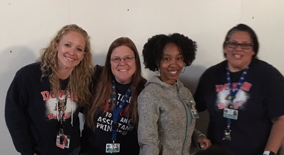 CoordinatorAmy's tweet photo. Love my people. Snack crew! #movienight #fsusd #dynamicdover https://t.co/uZ4F2mhfGd